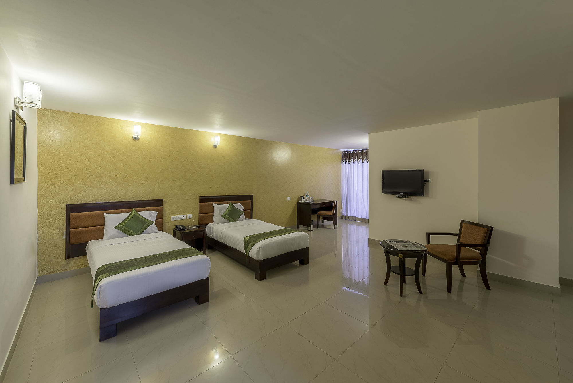 Treebo Crystal Castle Hotel Bangalore Exterior foto